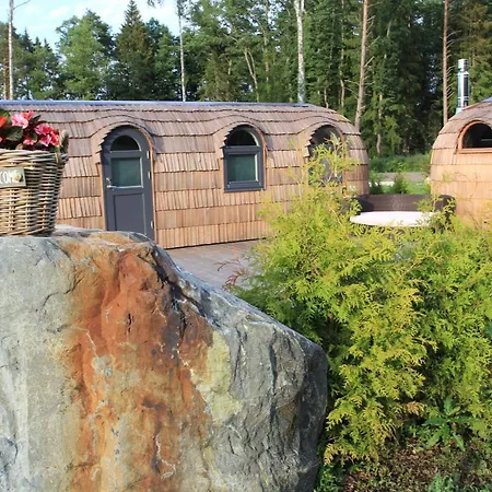 Kuldallika Igloo House And Iglusauna Holiday home *